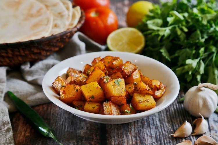 SPICY POTATO   بطاطا حارة